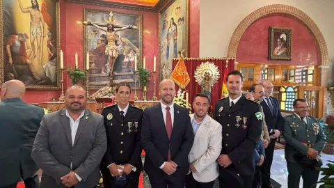 Imagen de la noticia: El Ayuntamiento de Fuensanta de Martos acompaña a la Guardia Civil en el día de su patrona