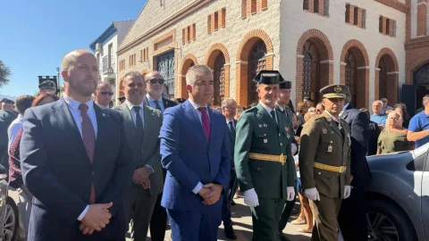 Imagen de la noticia: El Ayuntamiento de Fuensanta de Martos acompaña a la Guardia Civil en el día de su patrona