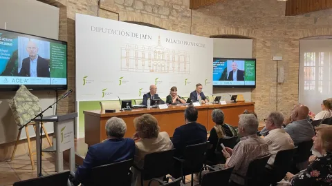 Imagen de la noticia: Fanny Rubio recibe en Jaén el XVIII Premio de las Letras Andaluzas Nebrija