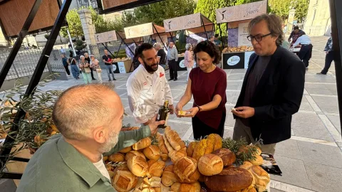 Imagen de la noticia: Ocho panaderías de Jaén, Los Villares y Martos muestran su pan artesanal en el Palacio Provincial