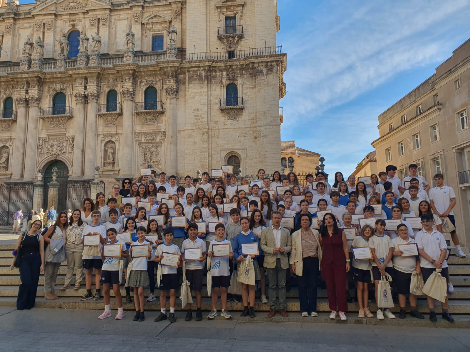 Imagen de la noticia: El colegio Divino Maestro de Jaén recibe el Premio Nacional y el Europeo eTwinning