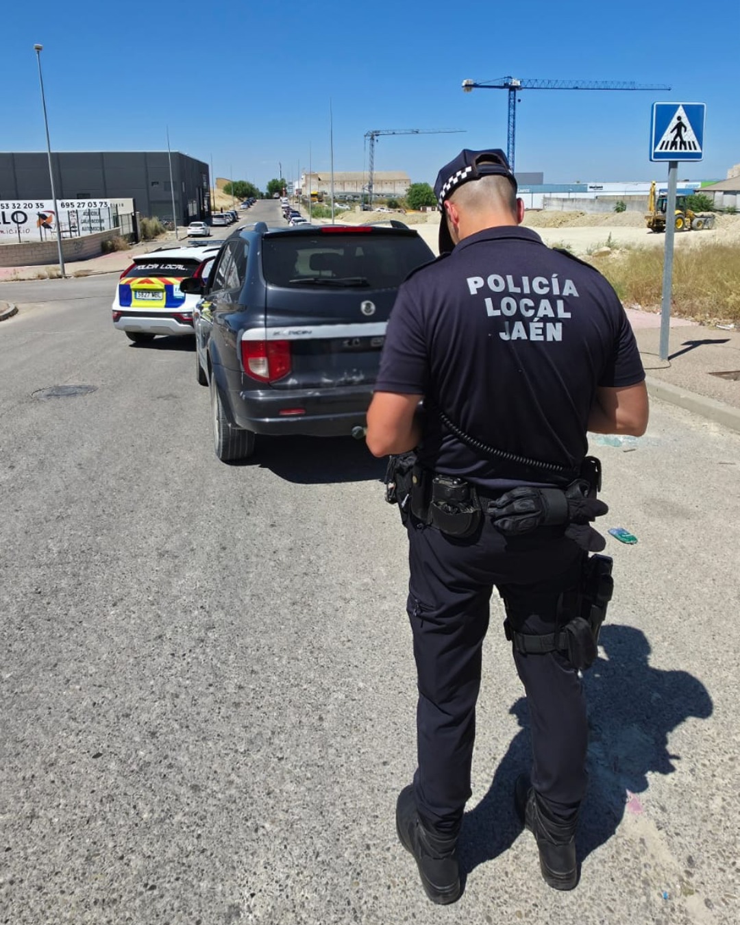 Imagen de la noticia: 28 conductores denunciados en Jaén por distracciones al volante, la mayoría por usar el móvil