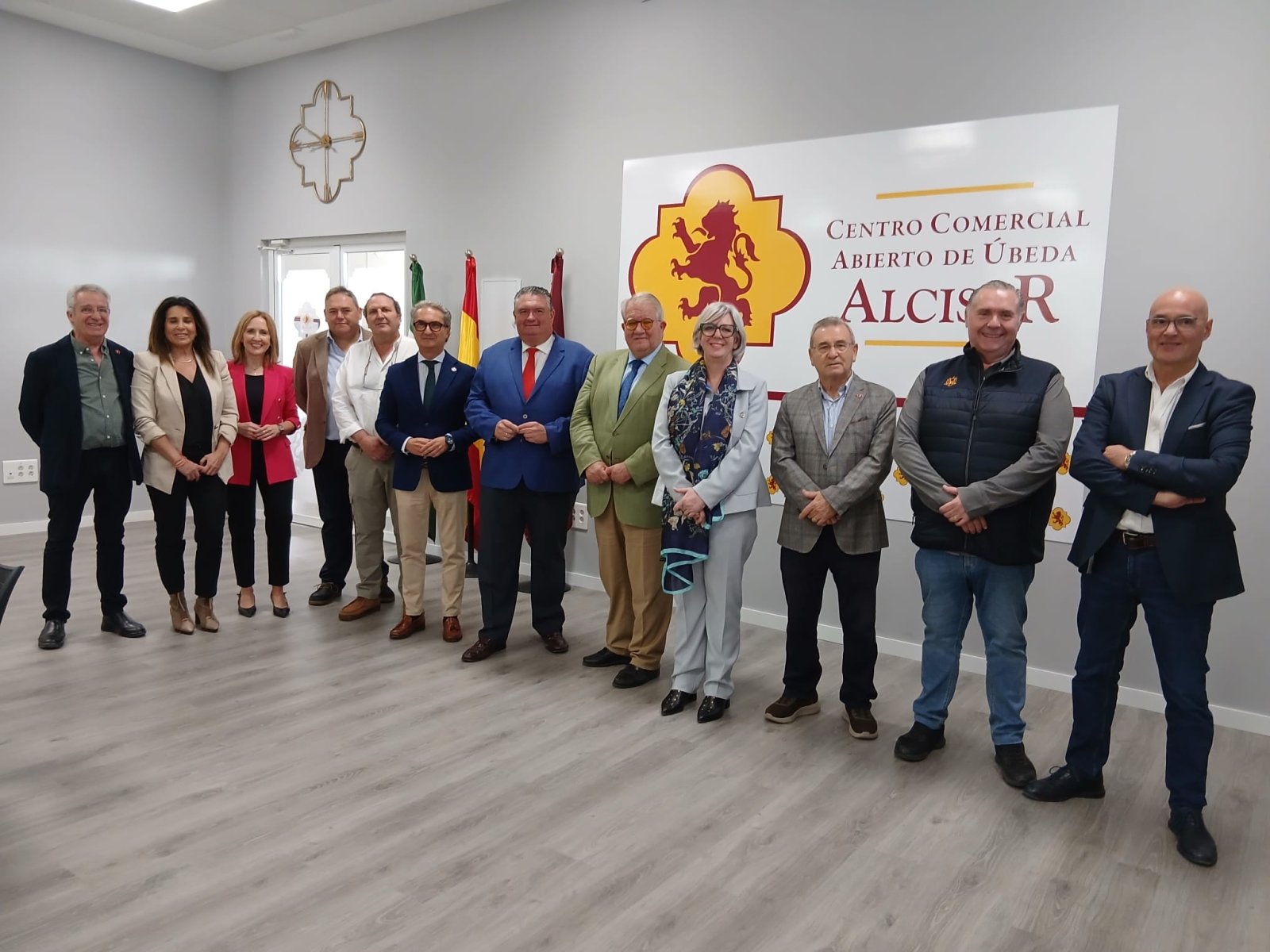 Imagen de la noticia: Pablo Tito, finalista otra vez al Premio Nacional de Artesanía y premio Homo Faber con su hijo