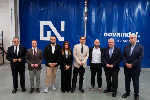 Imagen de la noticia: Nieto defiende en Linares que el talento andaluz se quede y trabaje en la comunidad