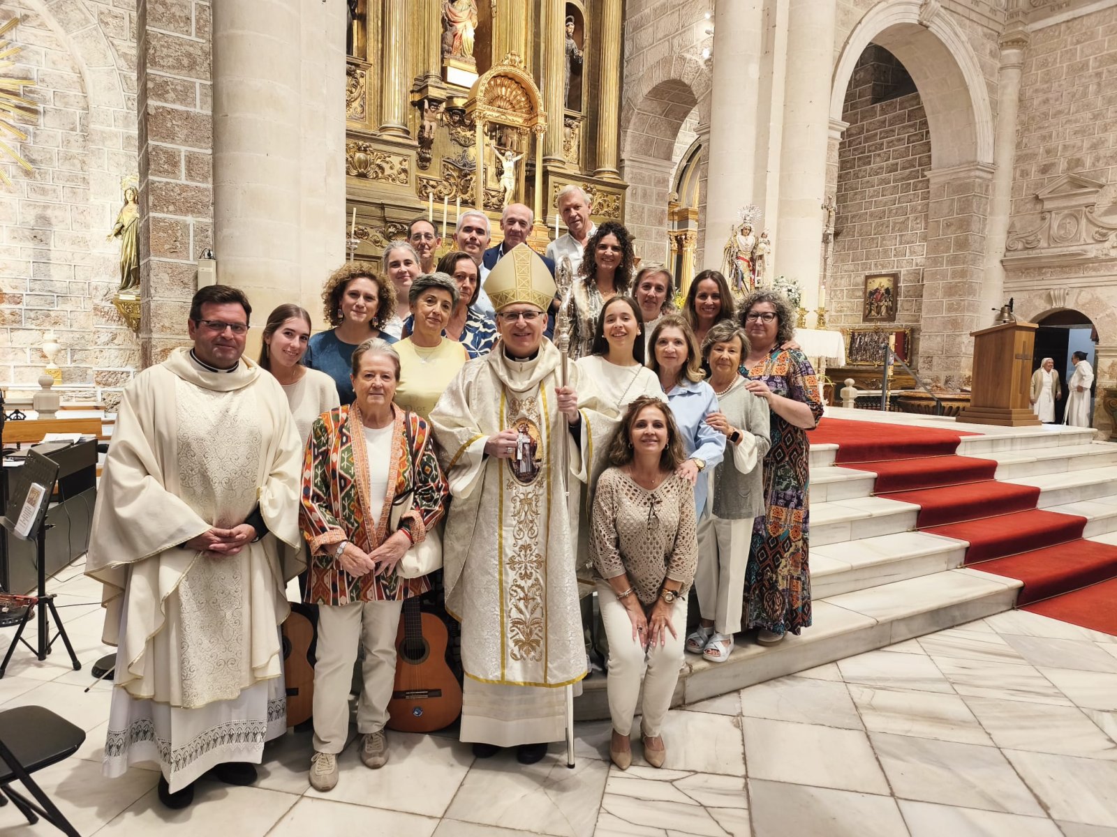 Imagen de la noticia: El Obispo cierra en Mancha Real las dos primeras jornadas de la visita al Arciprestazgo de Mágina