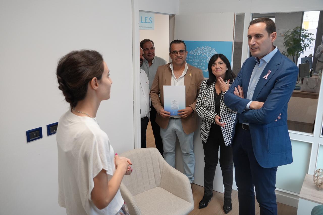 Image for the story: The Diputación de Jaén discusses new avenues of collaboration with ALES in care for children with cancer