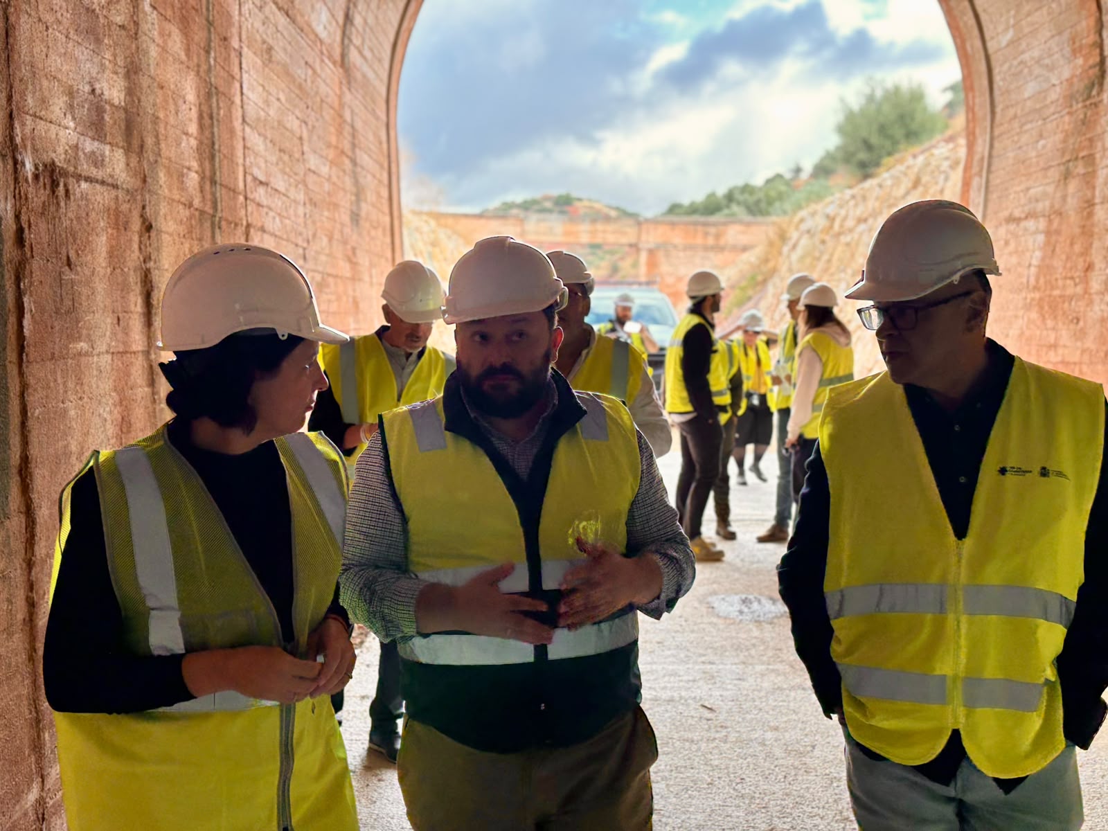 Imagen de la noticia: Doce túneles y siete viaductos: así se acondiciona el nuevo tramo de la Vía Verde de Segura
