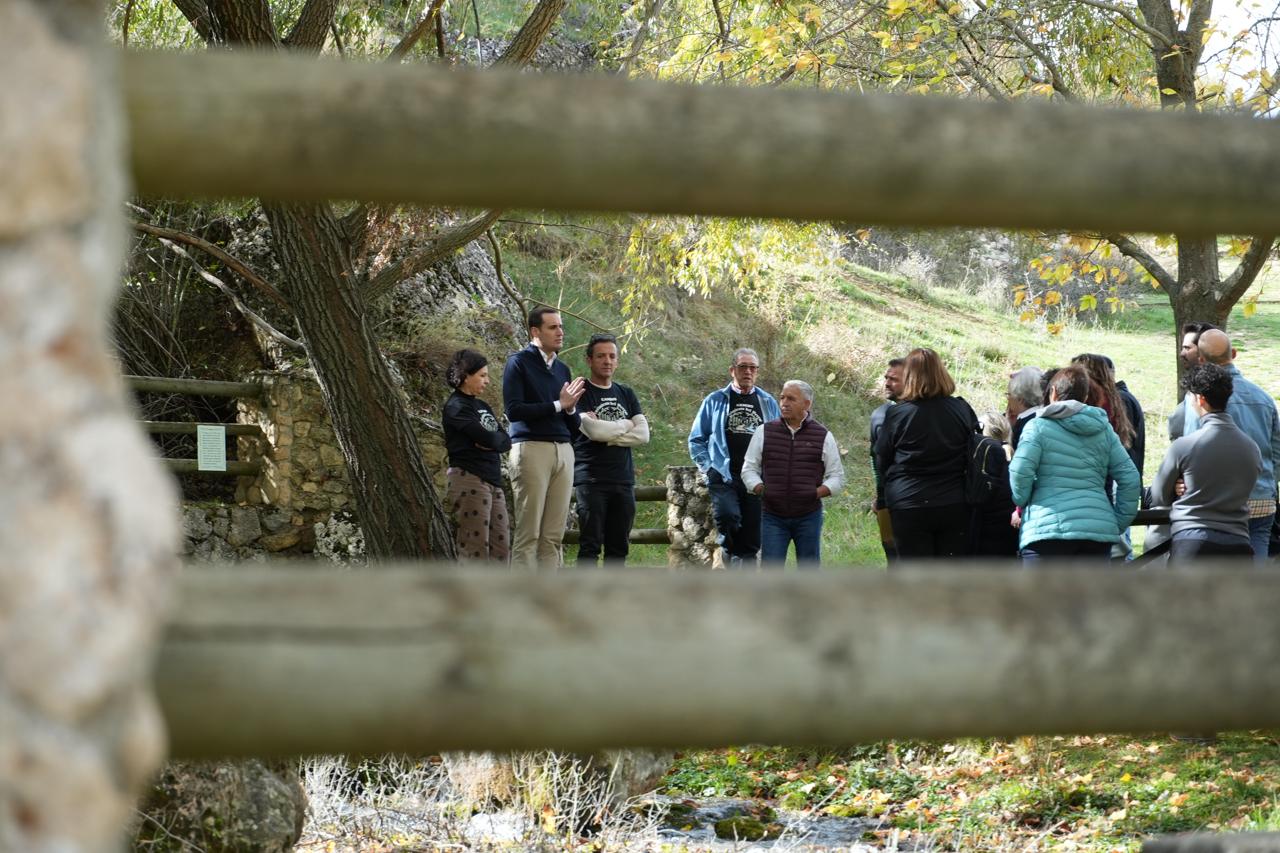 Imagen de la noticia: El sendero de La Matea a El Berral, acondicionado por los empresarios