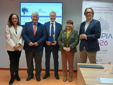 Imagen de la noticia: Carazo respalda en la UJA el congreso de IA del 10 al 13 de noviembre