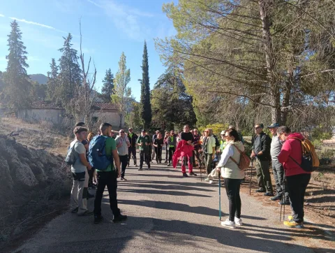 Imagen de la noticia: Treinta senderistas recorren la Cañada Catena-Piedra del Moro en Beas de Segura